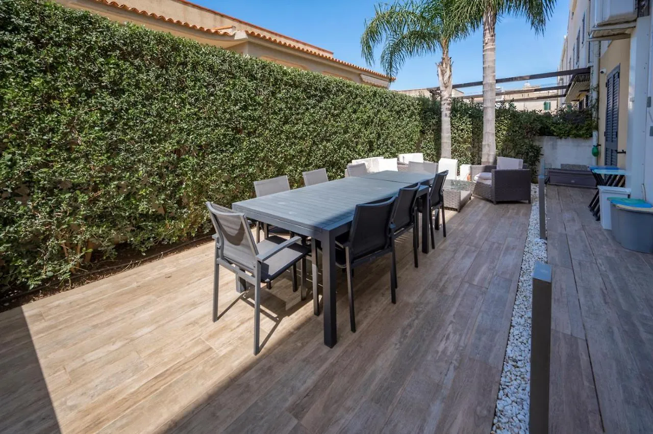 Apartment Le Due Palme - Sicilia Vacanza Avola 0*,  Italy